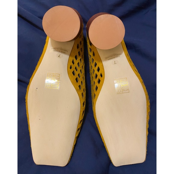 Jeffrey Campbell Vanira Vamp Cutout Heel - Picture 4 of 5